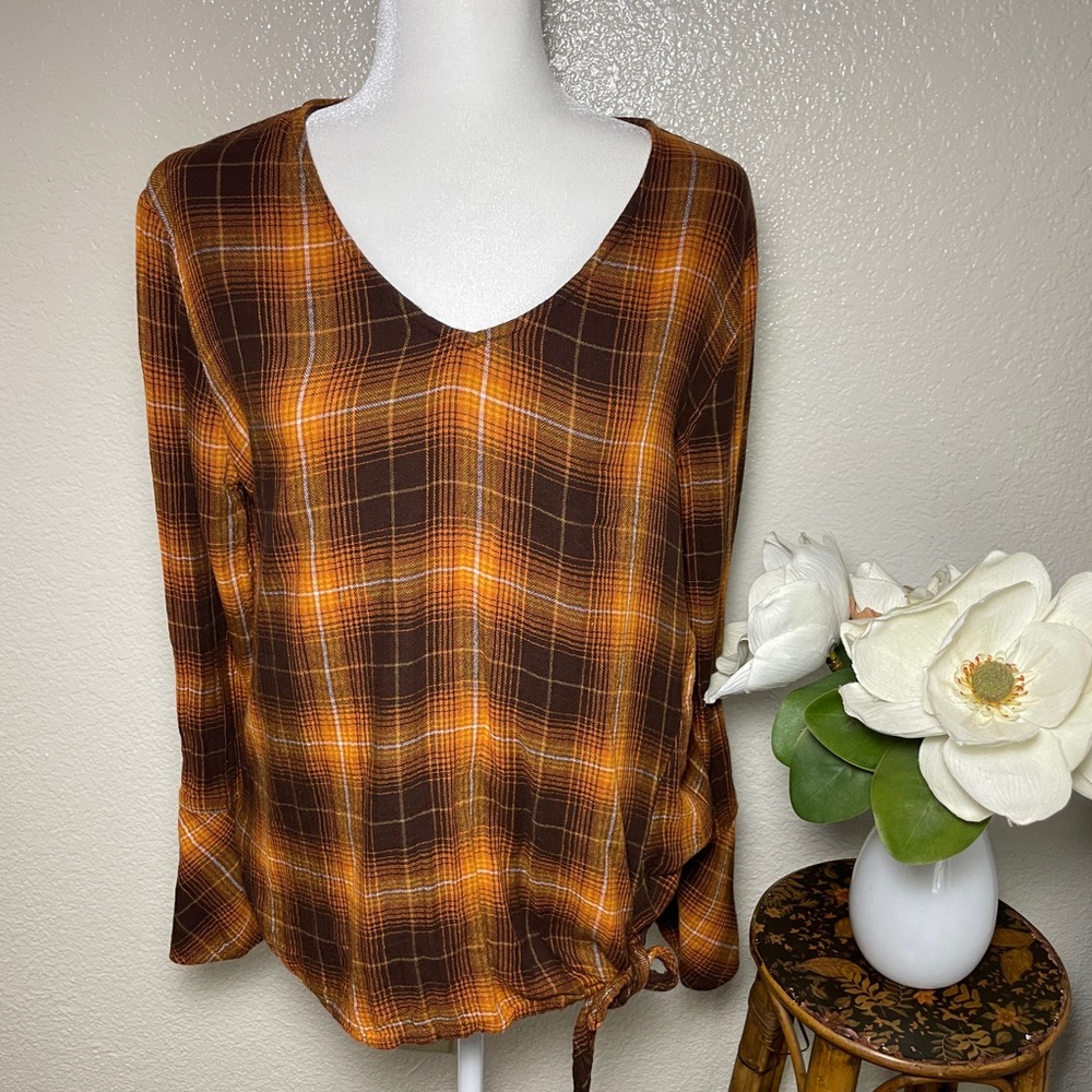 Time and tru blouse